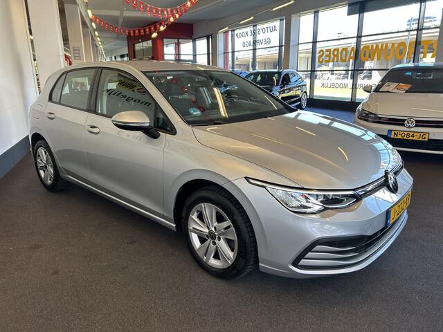Volkswagen GOLF 1.0 TSI Life | Adaptieve cruise control | Climate control | Nederlands geleverd | Apple carplay | Parkeersensoren v+a | Digital dashboard | Navigatie