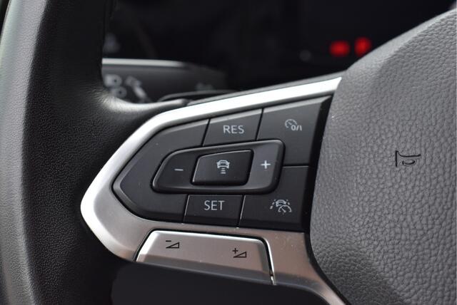 Volkswagen GOLF Variant 1.0 eTSI Life Business Virtual cockpit, Adaptive cruise, Afn. Trekhaak, PDC, Carplay, DAB, Stuur,stoelverwarming