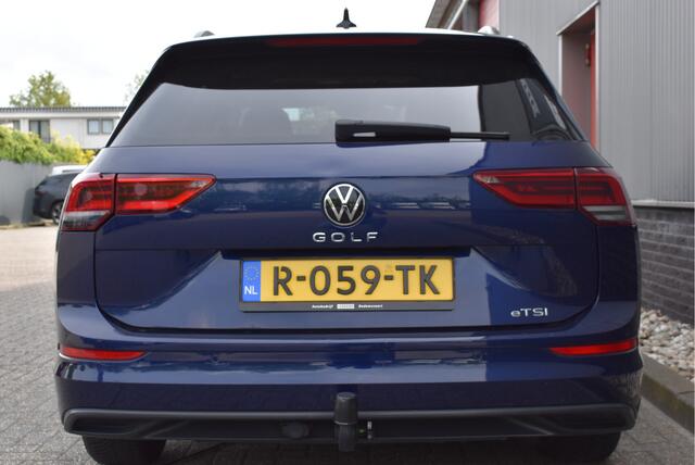 Volkswagen GOLF Variant 1.0 eTSI Life Business Virtual cockpit, Adaptive cruise, Afn. Trekhaak, PDC, Carplay, DAB, Stuur,stoelverwarming