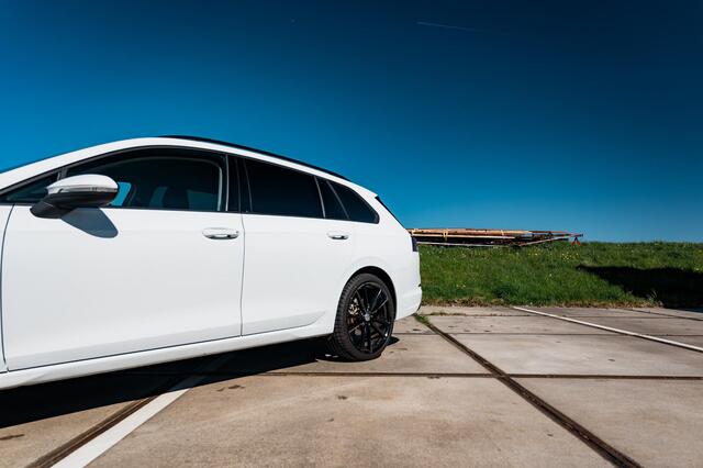 Volkswagen GOLF Variant 1.0 eTSI Life | ADAPTIVE CRUISE | 19" | SUNSET | APPLE CAR PLAY | DAB