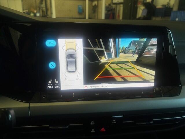 Volkswagen GOLF 1.0 TSI Life Business