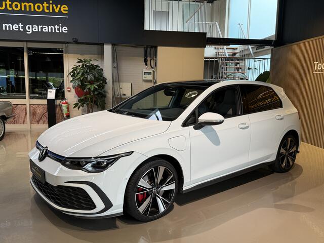 Volkswagen GOLF 1.4 eHybrid GTE Panorama Vol leder interieur met Memory, Navigatie afneembaar Trekhaak