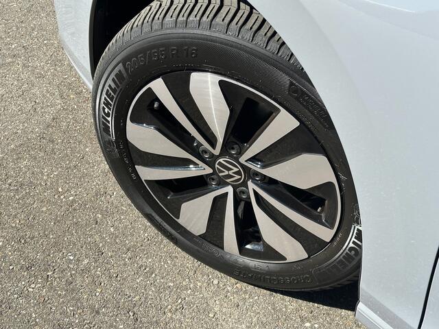 Volkswagen GOLF Variant 1.5 TSI 150pk Goal | Trekhaak | Camera | Dode hoek | Rijklaar incl. garantie