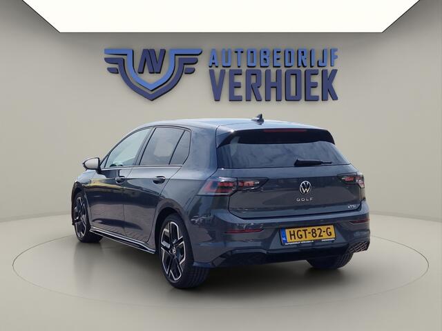 Volkswagen GOLF 1.5 eTSI R-Line 360° Camera - NL Auto - Stuur en Stoelverwarming