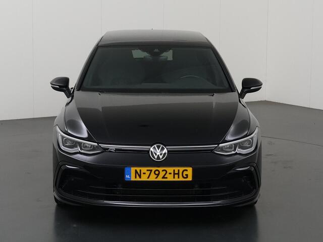 Volkswagen GOLF 1.5 eTSI R-Line Business | Panoramadak | Sportstoelen | Virtual Cockpit | Navigatie | Camera | DAB | Apple CarPlay/Android auto | Sfeerverlichting | Stuurverwarming | Adaptieve Cruise Control | Harman/Kardon |