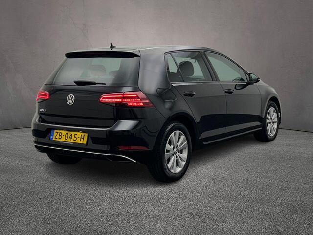 Volkswagen GOLF Comfortline Business 1.0 TSI 115pk Adaptive cruise control, Navigatie, Stoelverwarming, Achteruitrijcamera, Parkeersensoren