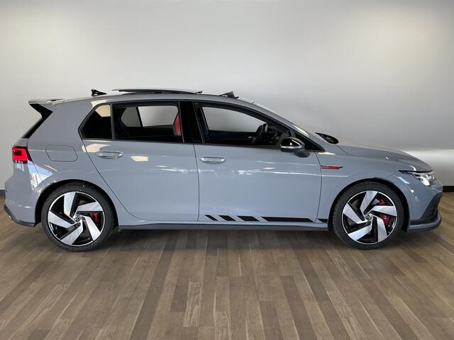 Volkswagen GOLF 2.0 TSI GTI NURBURG/PANO/KEYLESS/H&K/MATRIX/DCC