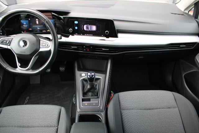Volkswagen GOLF 1.0 TSI Golf - 16 inch - Adaptive cruise - Apple carplay/ Android - Nederlandse auto Leuke frisse VW Golf