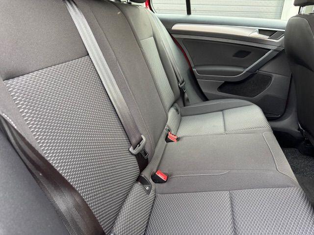 Volkswagen GOLF 1.0 TSI 5deurs Sport Trendline Airco,Navigatie,Two Tone Nette Auto