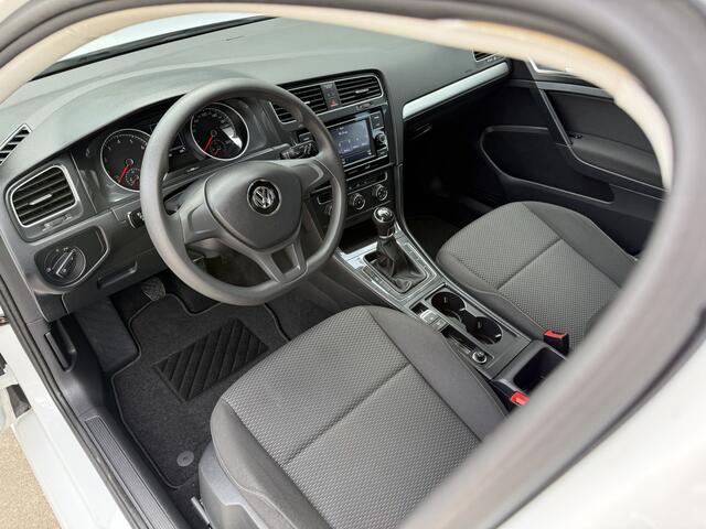 Volkswagen GOLF 1.0 TSI Trendline