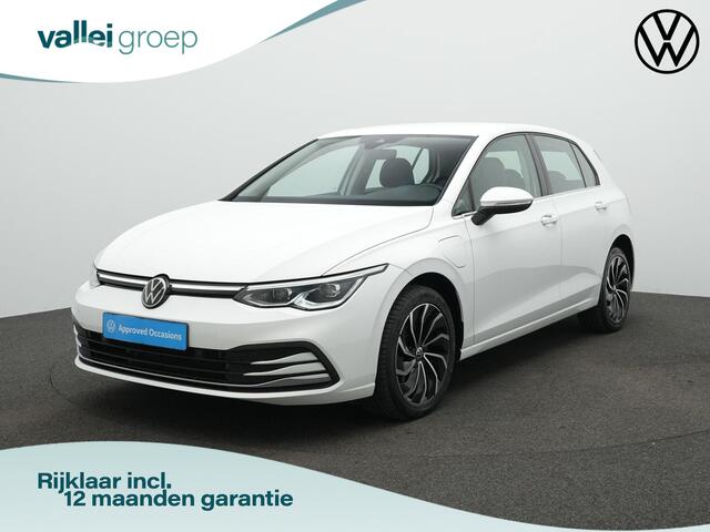Volkswagen GOLF 1.4 eHybrid 204 pk Style | Geheugen-/massagestoel | IQ Light | Stuur-/stoelverwarming | Adaptive Cruise | Navigatie