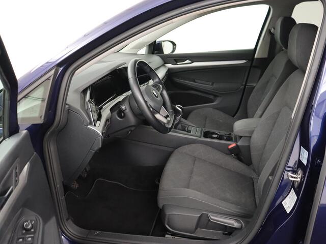 Volkswagen GOLF 1.0 TSI Life | Camera | Carplay | Park Assist | Adaptive cruise | Navigatie | Sfeerverlichting | Full LED | Climate control | Digital Cockpit | Climate control | Bluetooth