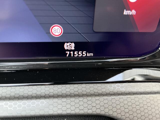 Volkswagen GOLF 2.0 TSI GTI / AUTOMAAT/ 245 PK/ PANO/ CAMERA/ PARK. SENSOREN/ IQ. LIGHT/ VIRTUAL COCKPIT/ STOELVERWARM./ ADAPT. CRUISE/ NAVI/ CLIMA/ 18" LMV