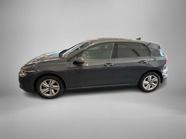 Volkswagen GOLF 1.0 eTSI 110pk DSG Life · Camera · Apple/Android Car Play · ACC · Sfeerverlichting · Navigatie · Draadloze Telefoonlader · Garantie t/m 06-02-2028 of 100.000km