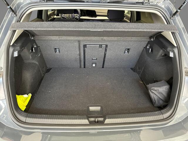 Volkswagen GOLF 1.0 eTSI 110pk DSG Life · Camera · Apple/Android Car Play · ACC · Sfeerverlichting · Navigatie · Draadloze Telefoonlader · Garantie t/m 06-02-2028 of 100.000km