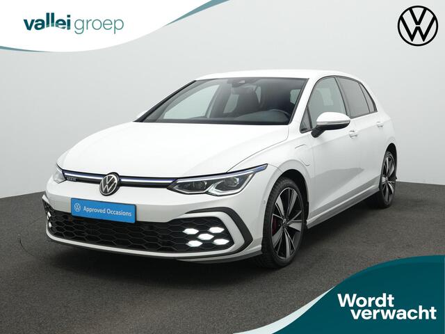 Volkswagen GOLF 1.4 eHybrid 245 pk GTE | IQ Light | Achteruitrijcamera | Navigatie | Keyless Acces |