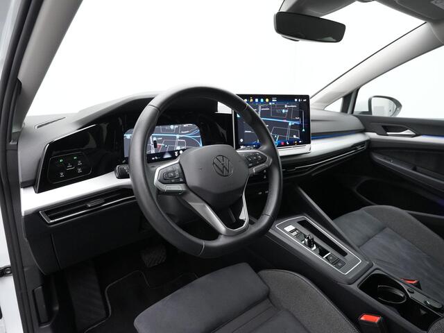 Volkswagen GOLF Variant 1.5 eTSI 115 pk DSG Life Business | Geheugen-/massagestoel | Adaptive Cruise | Stuur-/stoelverwarming