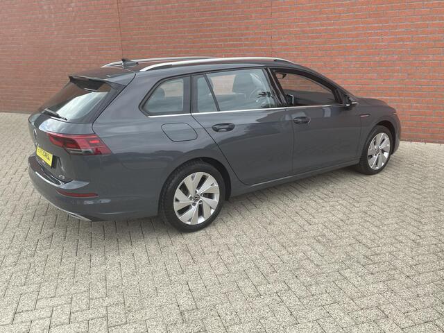 Volkswagen GOLF Variant 1.5 eTSI 150pk DSG Style Navigatie Apple Carplay/Android Auto Parkeersensoren Adaptive Cruise Control Blind Spot Assist Stoel-en stuurverwarming Ledverlichting Climate Control