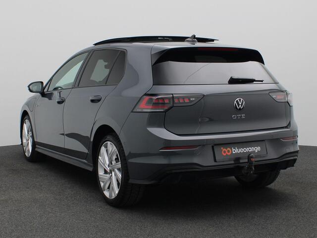 Volkswagen GOLF 1.5 eHybrid GTE 272PK DSG Panoramadak, Trekhaak, Matrix LED-Verlichting, Head-Up Display, Keyless, Side Assist, 18" LM Velgen, 360gr. Camera