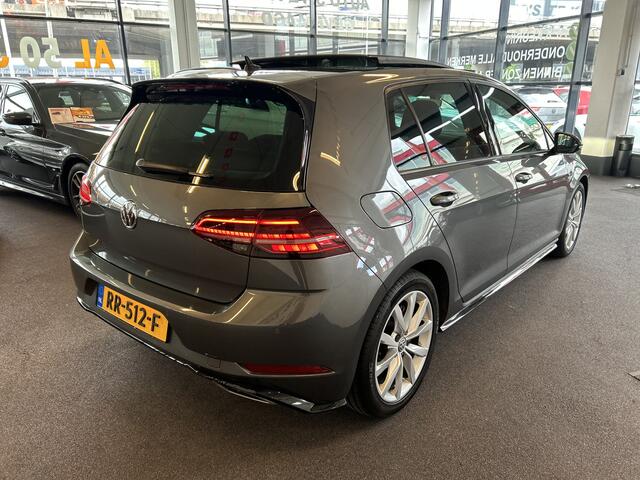 Volkswagen GOLF 1.0 TSI R-Line | Panoramadak | Digital dashboard | Stoelmassage+Verwarming | Adaptieve cruise control | Achteruitrijcamera | Climate control | Apple carplay | Elek. inklapbare spiegels | Nederlands geleverd