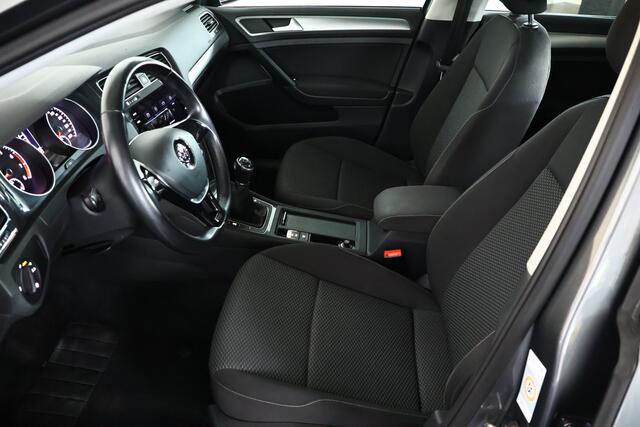 Volkswagen GOLF 1.0 TSI Trendline / Airco / LMV / 4S band