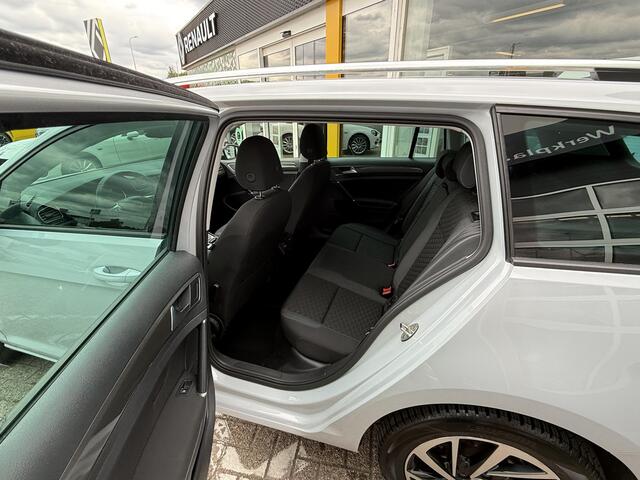Volkswagen GOLF Variant 1.0 TSI Comfortline | Navigatie | Pack Winter | Climate Control | Parkeersensoren |