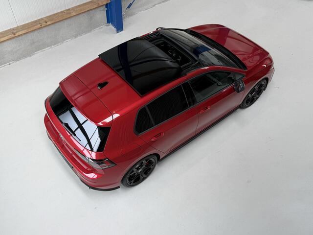 Volkswagen GOLF 8.5 2.0 TSI GTI - FACELIFT - PANORAMADAK - AUTOMAAT - HEAD UP - TREKHAAK - SFEERVERLICHTING - CARBON SPIEGELKAPPEN
