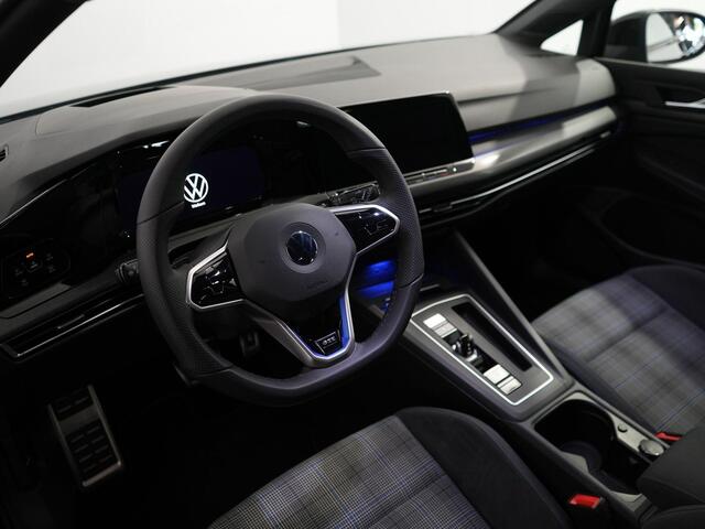Volkswagen GOLF 1.4 eHybrid GTE | HUD | IQ Matrix | Mistlampen | Winterpakket | Afneembare trekhaak | ACC |