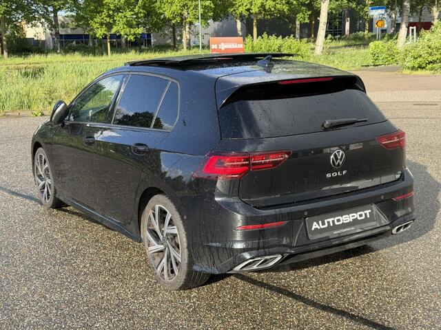Volkswagen GOLF 1.5 eTSI R-Line Pano Navi ACC IQ Light