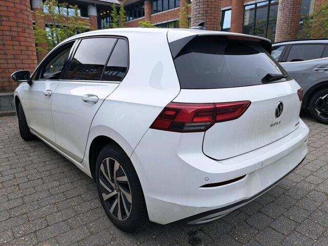 Volkswagen GOLF 1.4 TSI eHybrid 204pk PHEV Style / Massage / Navigatie / LED Plus / Wordt Verwacht