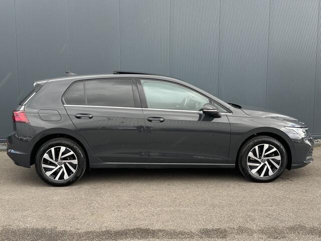 Volkswagen GOLF 1.4 eHybrid Style / Zeer compleet uitgerust!