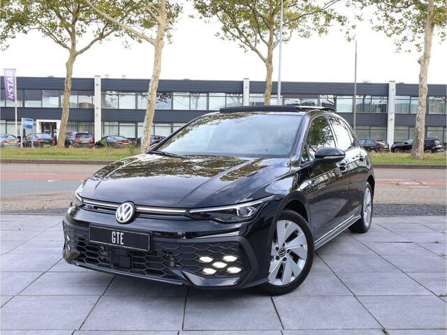 Volkswagen GOLF GTE 1.5 eHybrid 272PK | Panodak | Leer | Stoel Ventilatie | Head-up | Keyless | Camera | Memory | IQ Light | Stoel&Stuurverwarming |