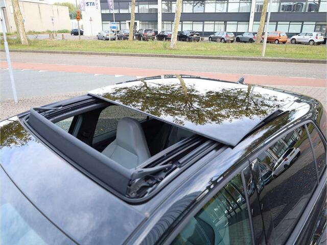 Volkswagen GOLF GTE 1.5 eHybrid 272PK | Panodak | Leer | Stoel Ventilatie | Head-up | Keyless | Camera | Memory | IQ Light | Stoel&Stuurverwarming |