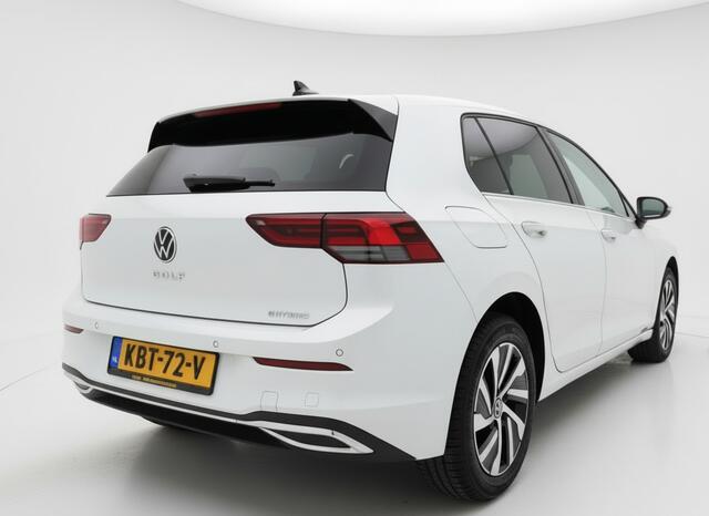 Volkswagen GOLF eHybrid 204PK DSG STYLE CAMERA/NAVI/CARPLAY PLUG IN HYBRIDE
