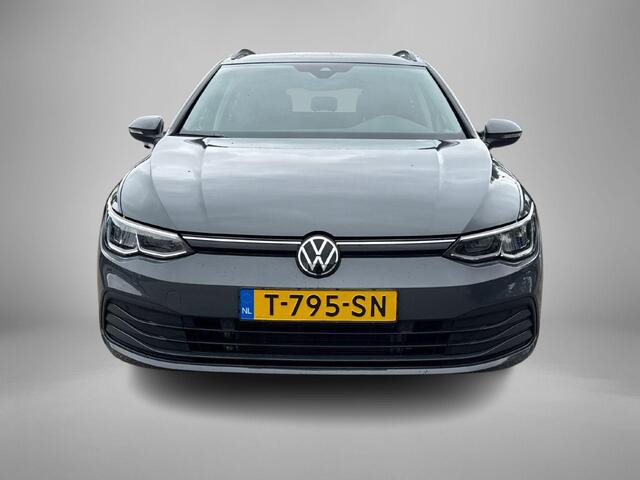 Volkswagen GOLF Variant 1.0 eTSI 110pk DSG Life · Camera · Wegklapbare Trekhaak · P-Sensoren · Sfeerverlichting · Apple/Android Car Play · 16'' Inch · Garantie t/m 25-08-2027 of 100.000km