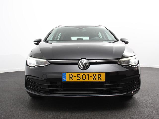 Volkswagen GOLF Variant 1.0 TSI 110pk Life Digitale Cockpit Lichtmetalen Velgen Sfeerverlichting Cruise Control Climate Control Adaptive Parkeer sensoren Navigatie Apple Carplay/Android Auto Bluetooth Keyless start