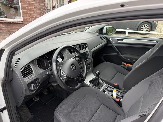 Volkswagen GOLF 1.0 TSI Comfortline TREKHAAK CRUISE NAVI CLIMA