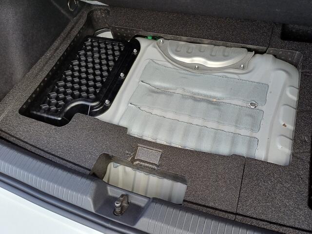 Volkswagen GOLF 1.4 eHybrid GTE | SCHUIF PANORAMADAK | ACC | CAMERA | NAVI |