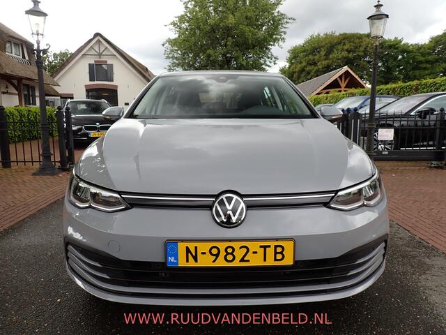 Volkswagen GOLF 1.0 TSI Life ACC / CARPLAY / NAVI / CAMERA
