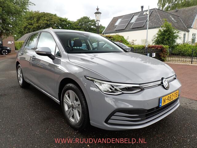 Volkswagen GOLF 1.0 TSI Life ACC / CARPLAY / NAVI / CAMERA