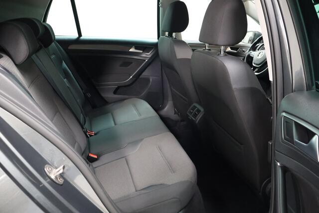 Volkswagen GOLF 1.0 TSI Comfortline Business | DSG | Acc | Stoelverw | Camera