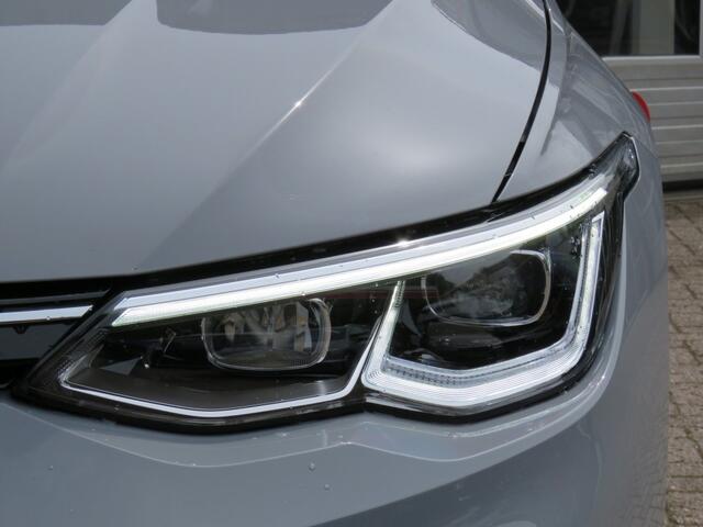 Volkswagen GOLF 1.0 eTsi LIFE BNS DSG-aut. / Stoel + stuurwielverw. / Camera / Carplay / BOVAG garantie
