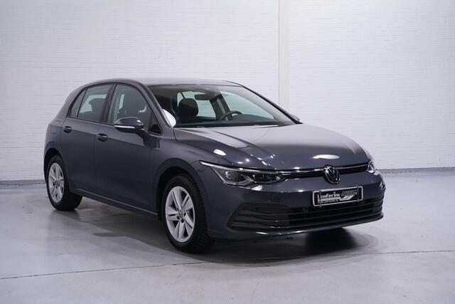 Volkswagen GOLF 1.0 eTSI Life Business Carplay Achteruitrijcamera ACC Navi Massagestoel 1e Eigenaar NAP