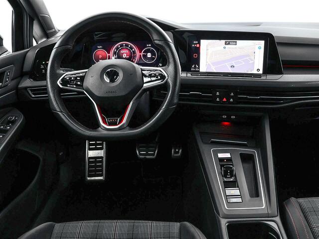 Volkswagen GOLF 2.0 TSI 245pk DSG GTI · Panoramadak · Camera · Stuur- & Stoelverwarming · Apple/Android Car Play · Sfeerverlichting · ACC ·