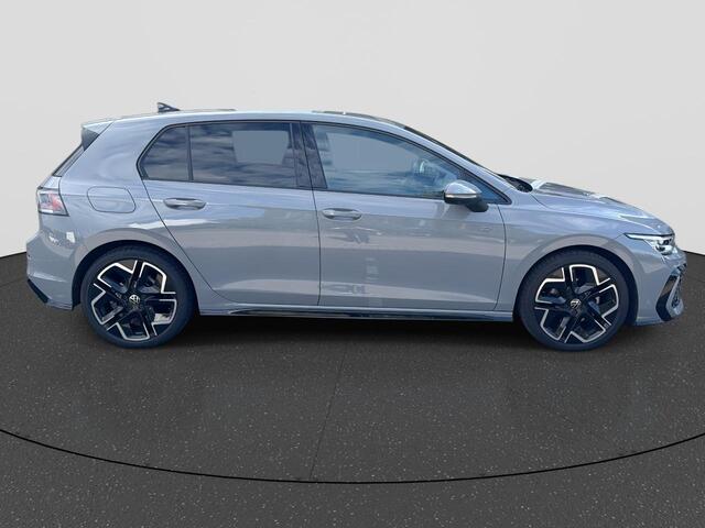 Volkswagen GOLF 1.5 eTSI R-Line Edition | NL-Auto | Automaat | Navigatie | 360 Graden Camera | Climate Controle | Stuurwiel en Stoel Verwarming | LED-Koplampen | LM-velgen |