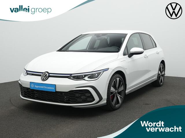 Volkswagen GOLF 1.4 eHybrid 245 pk GTE | Leder | Geheugen-/ventilatiestoel | IQ Light | Adaptief onderstel | Achteruitrijcamera | Adaptive Cruise