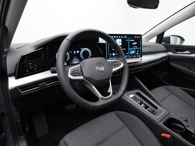 Volkswagen GOLF 1.5 eHybrid 204 pk Life Edition | Panoramadak | Stuur-/stoelverwarming | Achteruitrijcamera | Adaptive Cruise | Navigatie