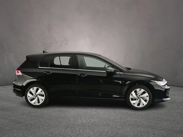 Volkswagen GOLF 50 Edition 1.5 TSI eHybrid 204pk DSG Automaat Adaptive cruise control, 360 camera, LED matrix koplampen, Achteruitrijcamera, Stuurwiel verwarmd