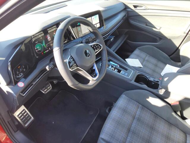 Volkswagen GOLF GTE 1.4 TSI eHybrid 245pk PHEV / Adaptive Cruise / Navi / Camera