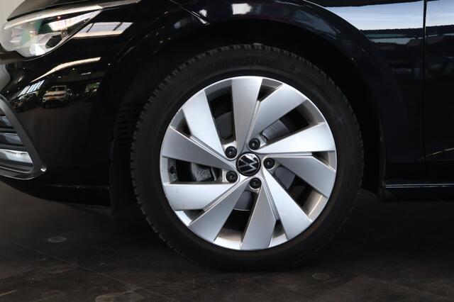 Volkswagen GOLF 1.5 eTSI Style DSG | Alcantara | Memory | IQ Lights | Carplay